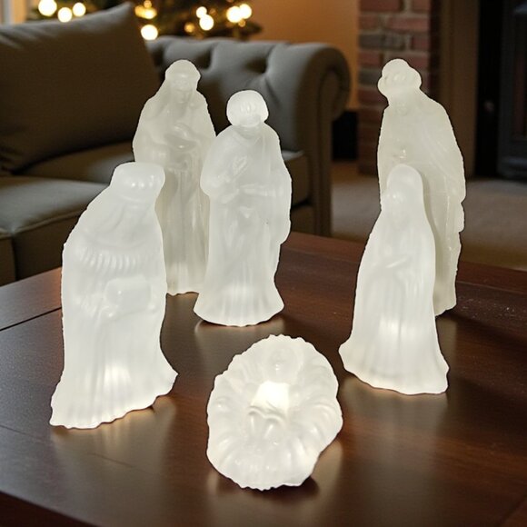 Vintage Frosted Satin Glass Nativity Set 6 Piece Mid Century Christmas Decor - Picture 1 of 13